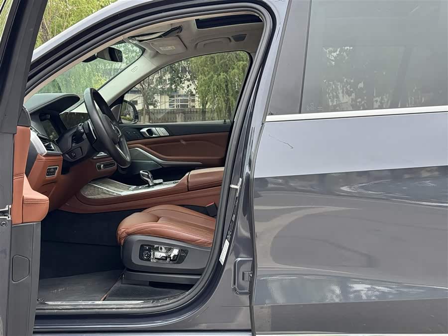 BMW X7 xDrive40i Executive M Sport Package (2021 Facelift)