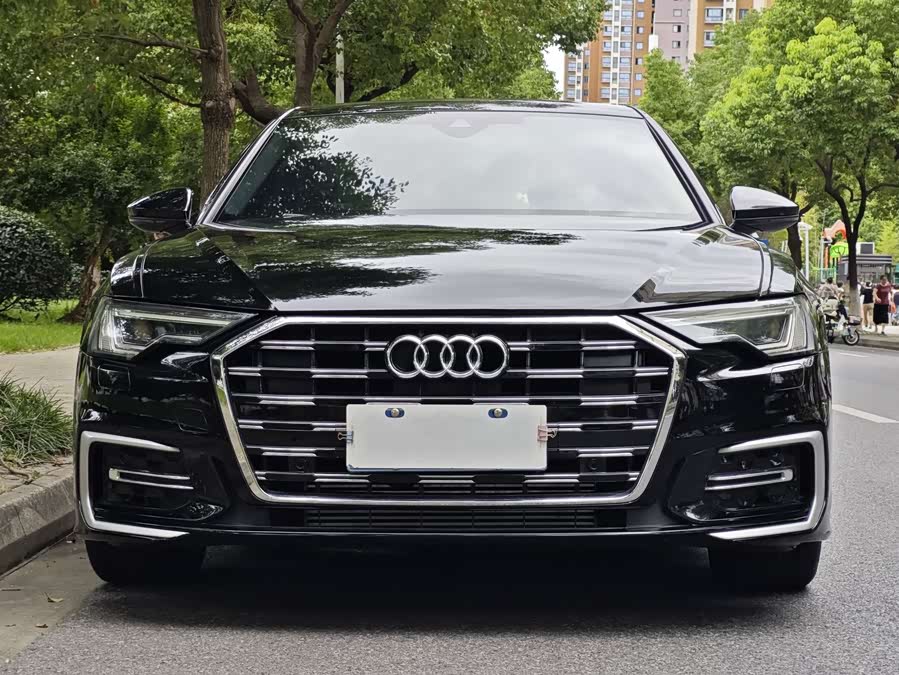 Audi A6L 40 TFSI Luxury Dynamic