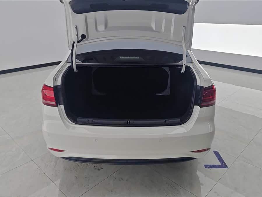 Volkswagen Lavida Qihang 1.5 Manual Style China VI