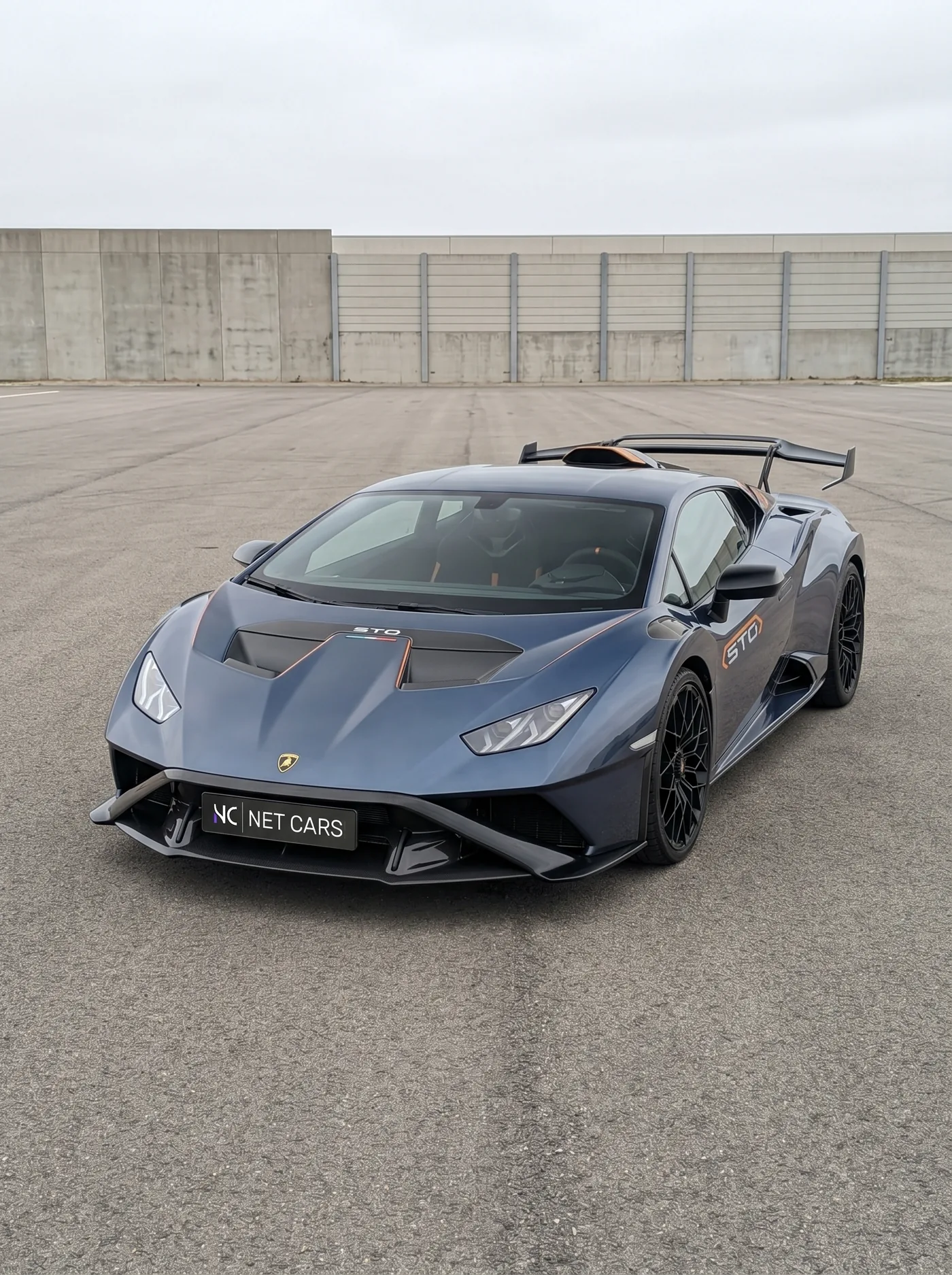 Lamborghini 