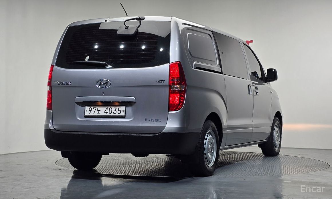Hyundai Starex 2021