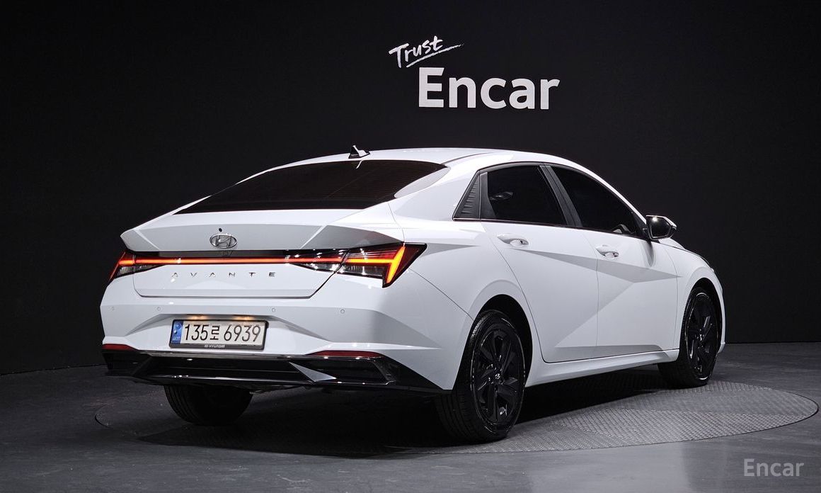 Hyundai AVANTE 2022