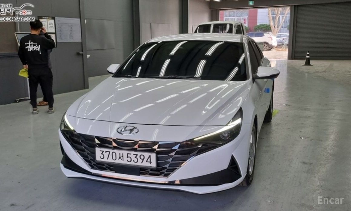 Hyundai AVANTE 2022