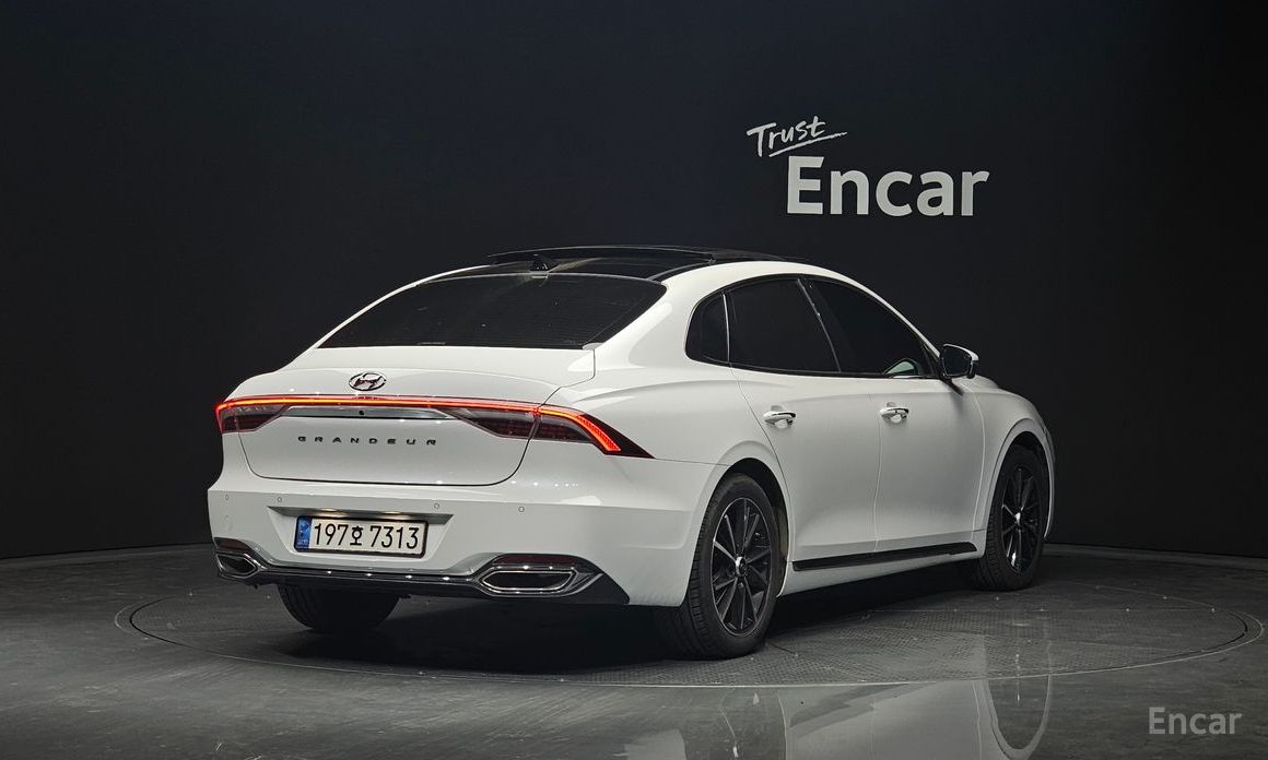Hyundai Grandeur 2022