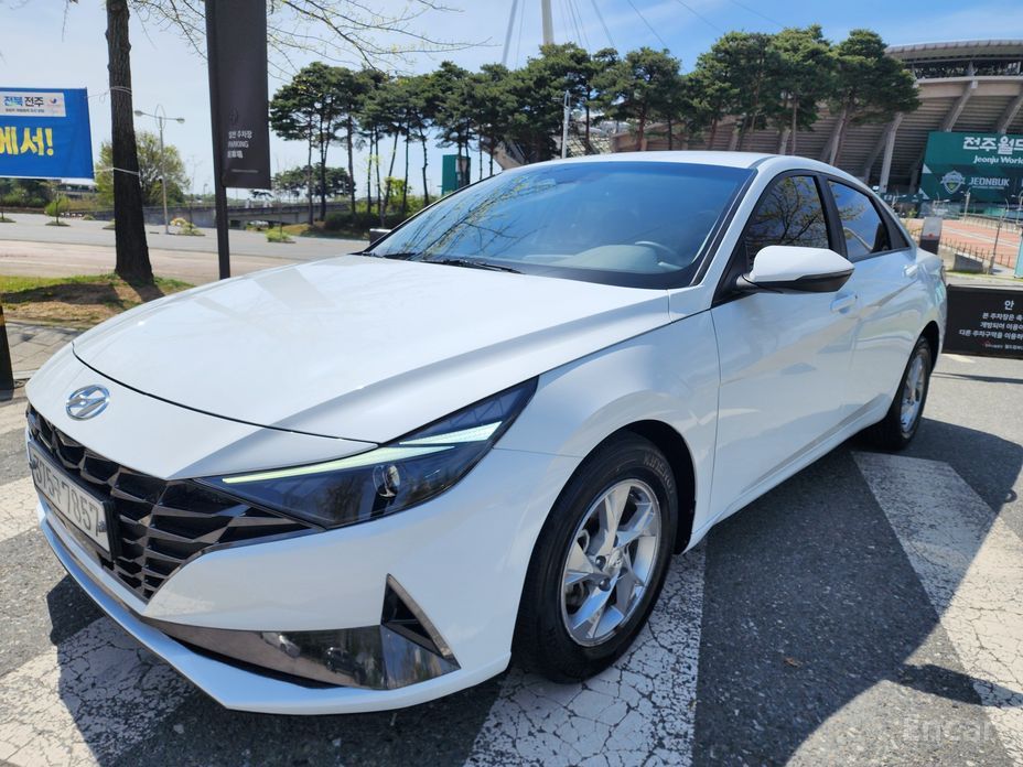 Hyundai AVANTE 2021