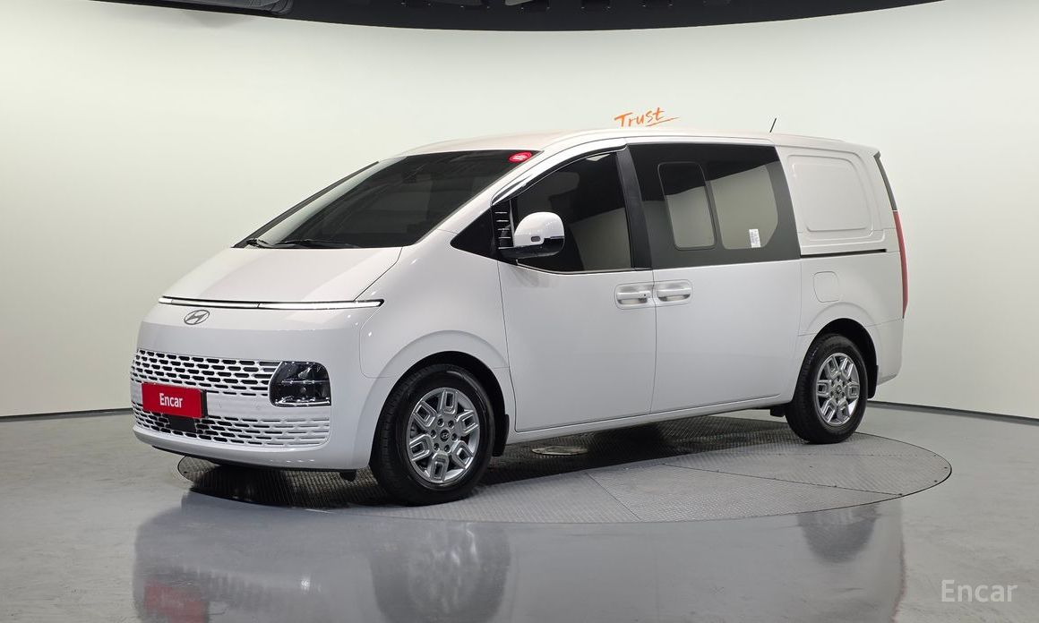 Hyundai Staria 2025