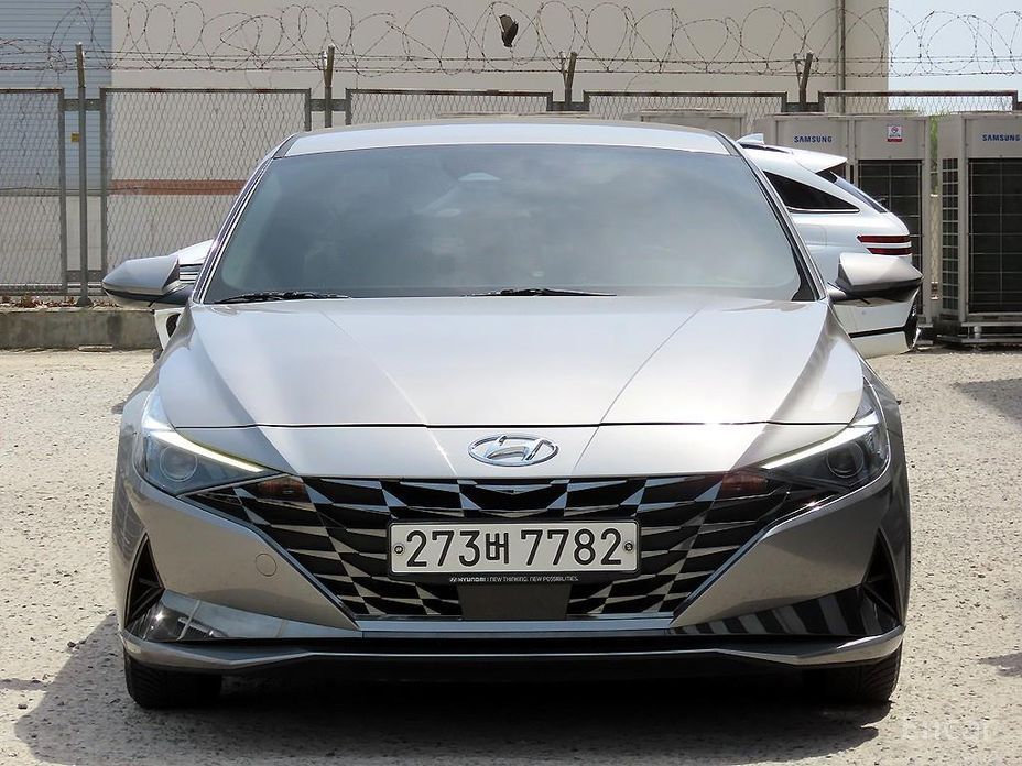 Hyundai AVANTE 2021