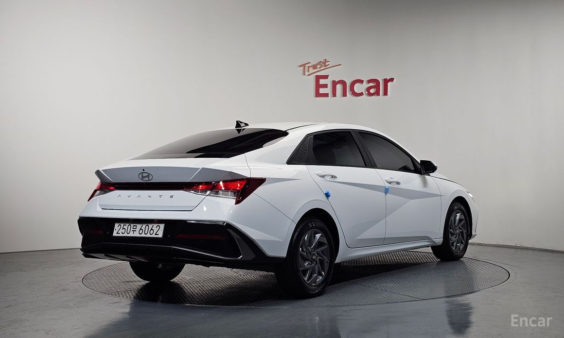Hyundai AVANTE 2025