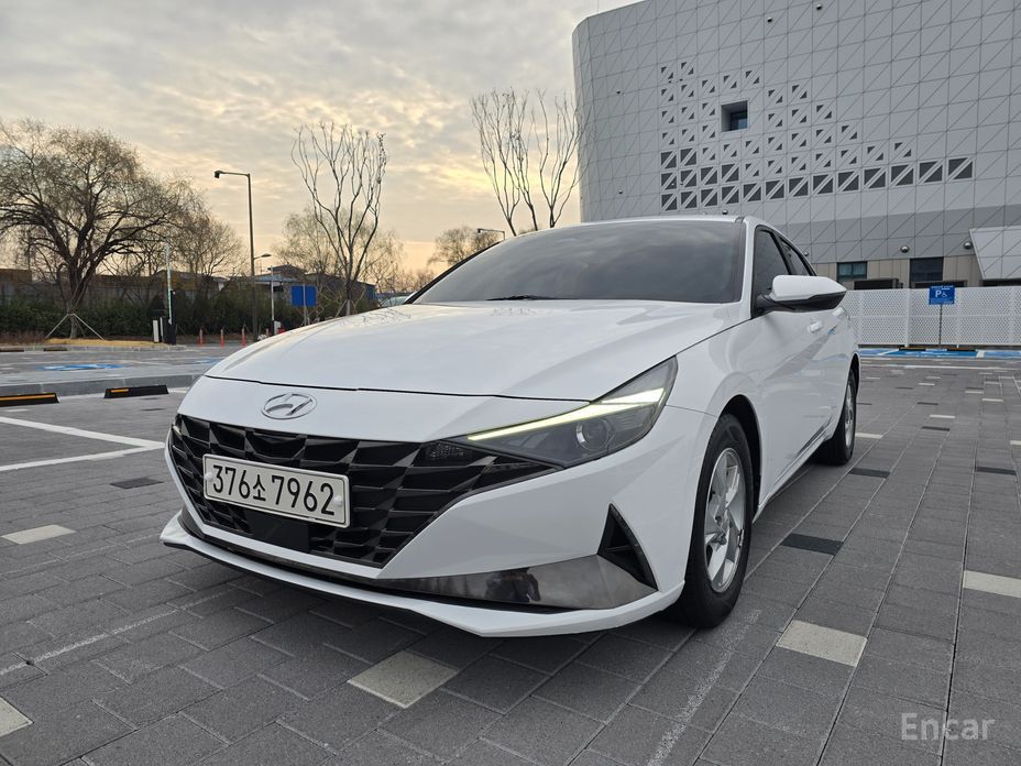 Hyundai AVANTE 2022