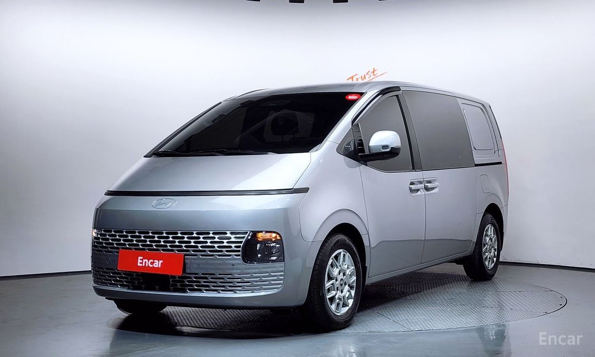 Hyundai Staria 2025