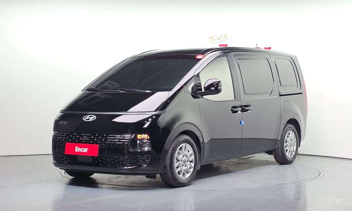 Hyundai Staria 2025