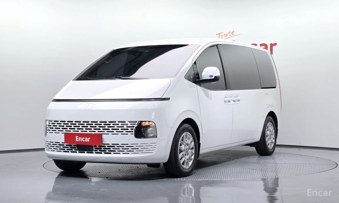 Hyundai Staria 2025