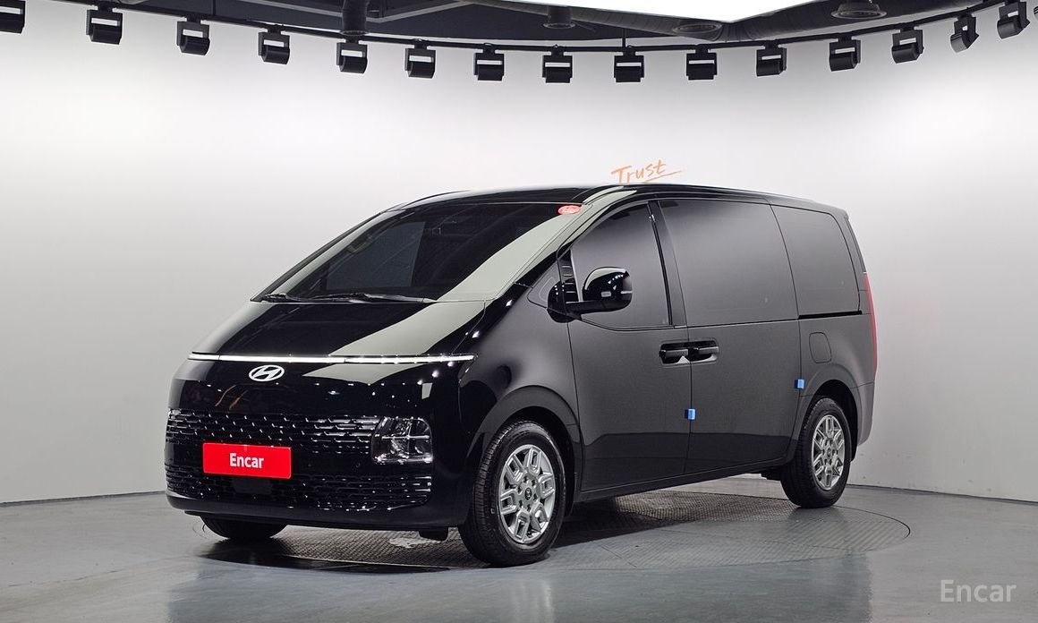Hyundai Staria 2025
