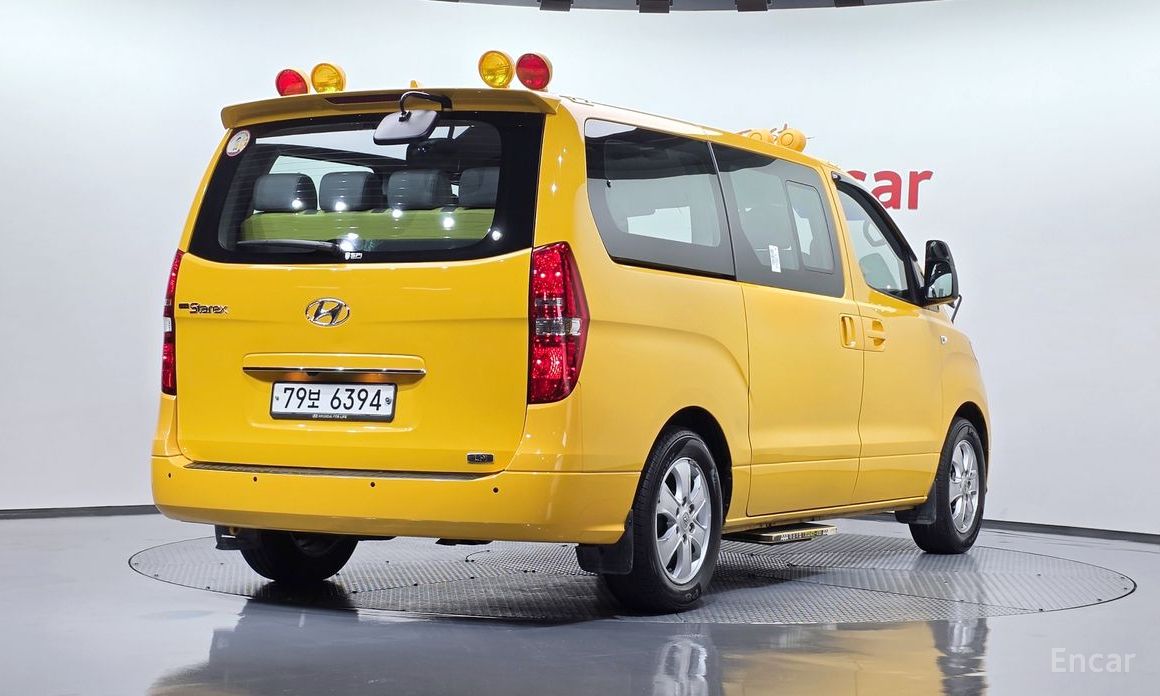 Hyundai Starex 2021