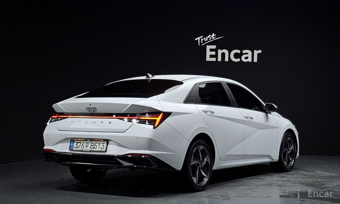 Hyundai AVANTE 2021