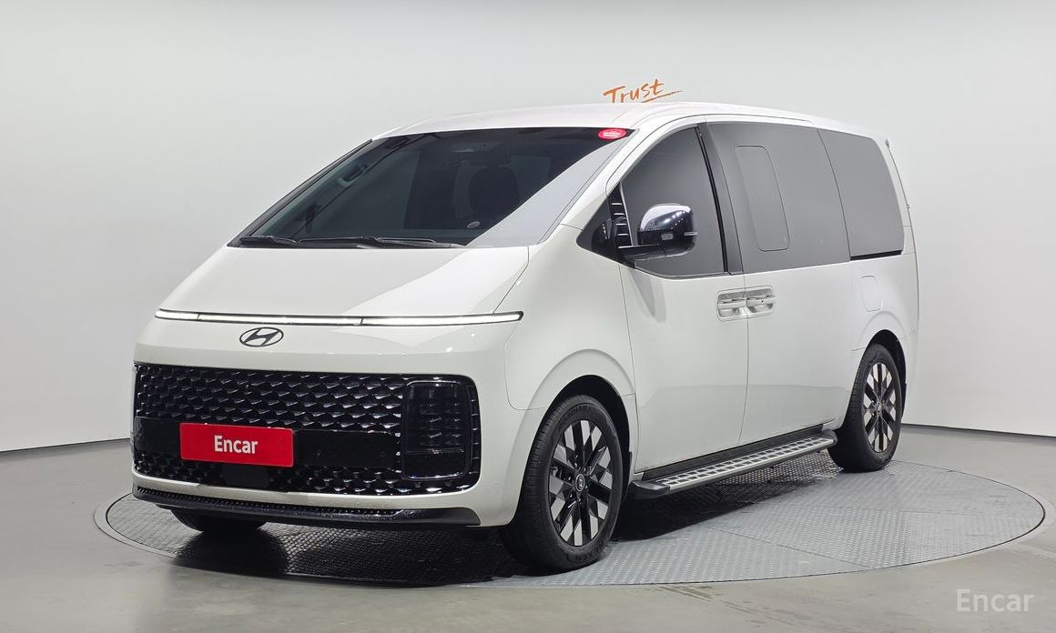 Hyundai Staria 2025