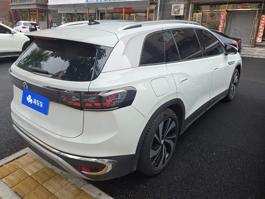 Volkswagen ID.6 CROZZ Long Range PURE+