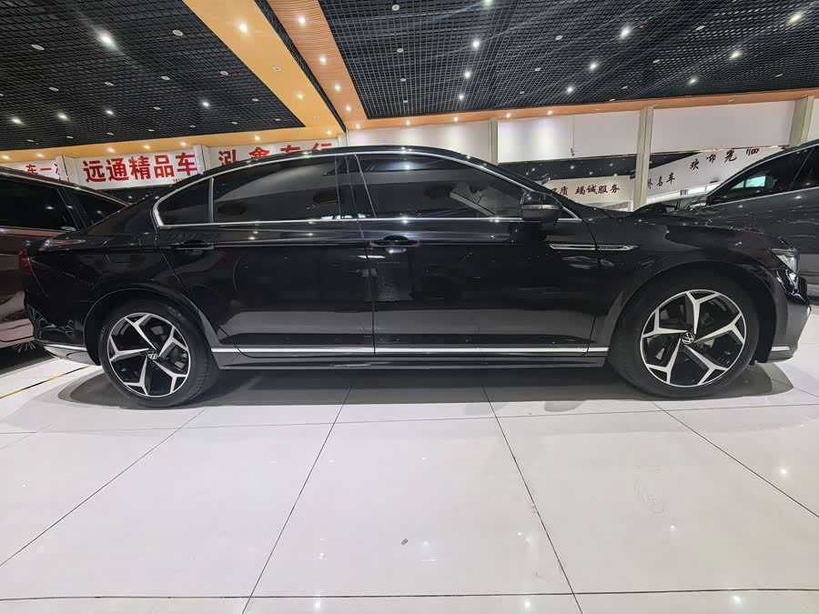 Volkswagen Magotan 2-Million Edition