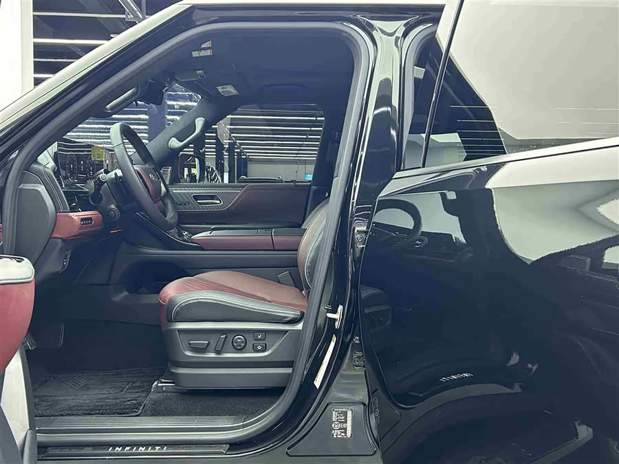 Infiniti QX80 Autograph