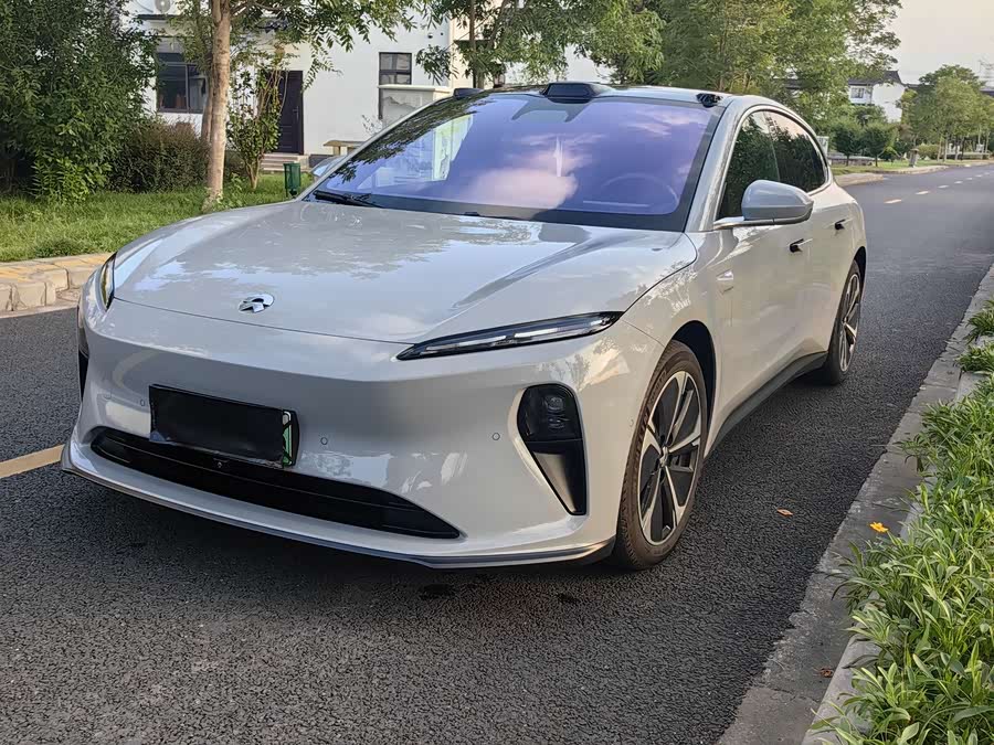 Nio ET5T