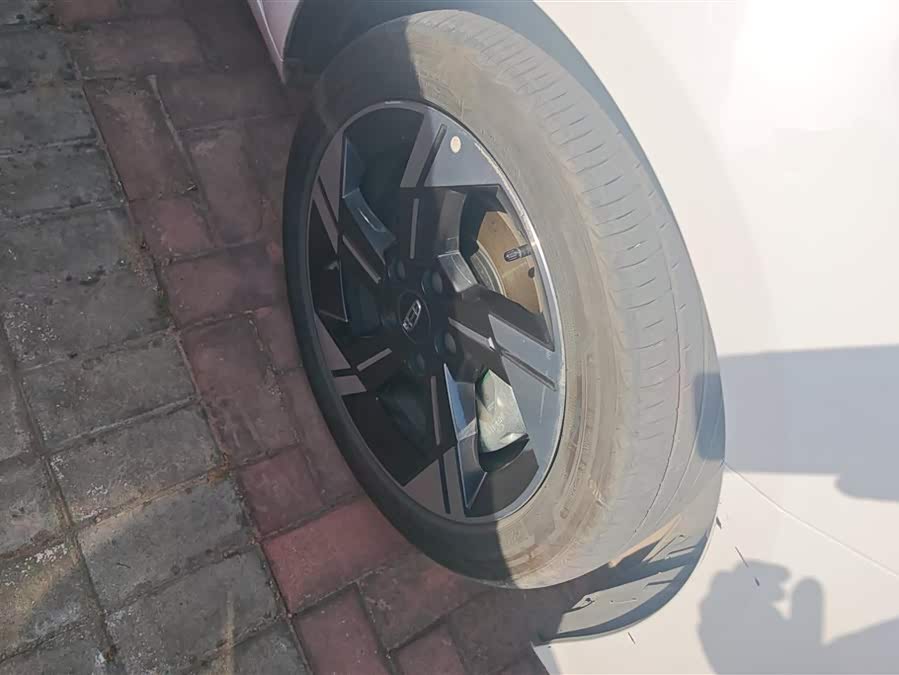Geely Emgrand L HiP 1.5TD-DHT Pro 100 km Super Rui