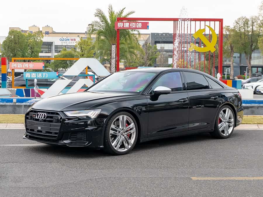Audi S6