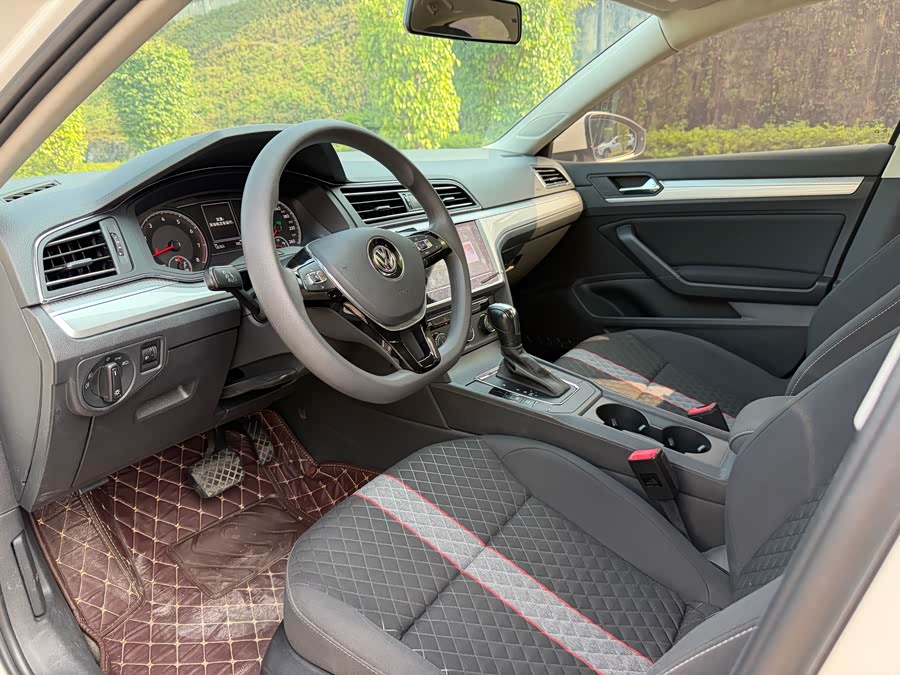Volkswagen Lamando