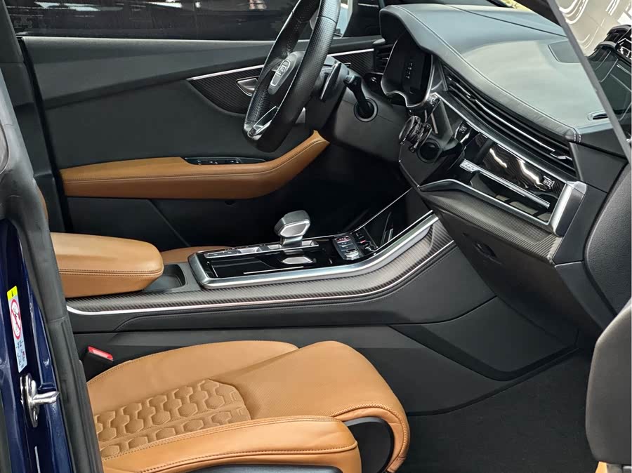 Audi RS Q8