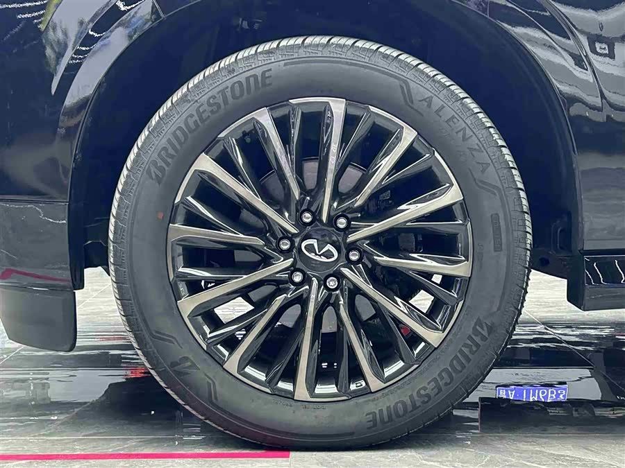 Infiniti QX80 Autograph