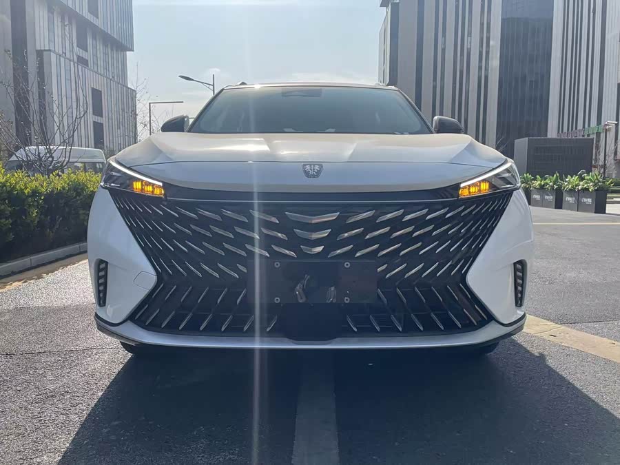 Roewe RX5