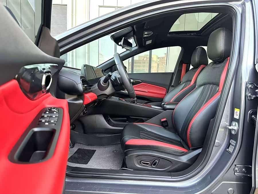 Trumpchi Emkoo(?) Yingbao