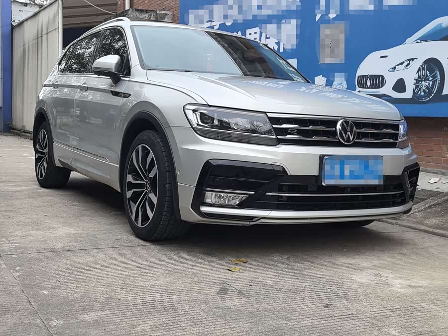 Volkswagen Tiguan L