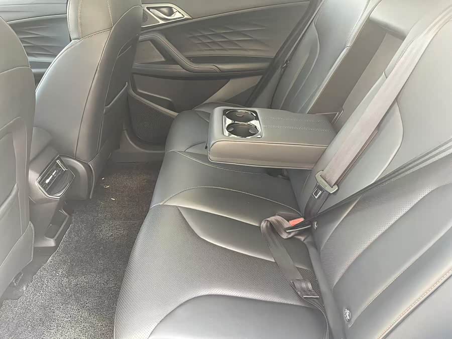 Roewe RX5