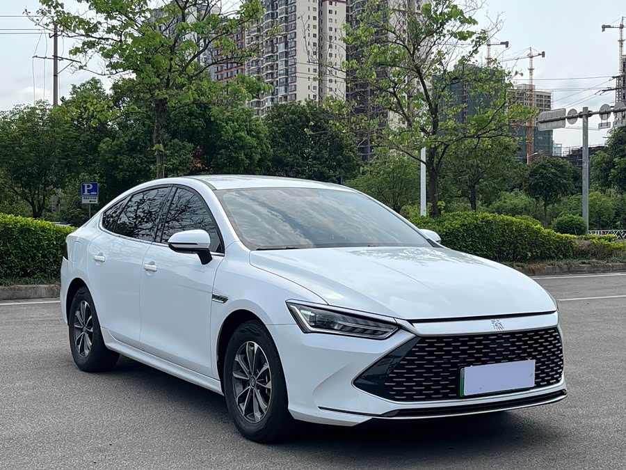 BYD Qin PLUS DM-i 120 km Premium
