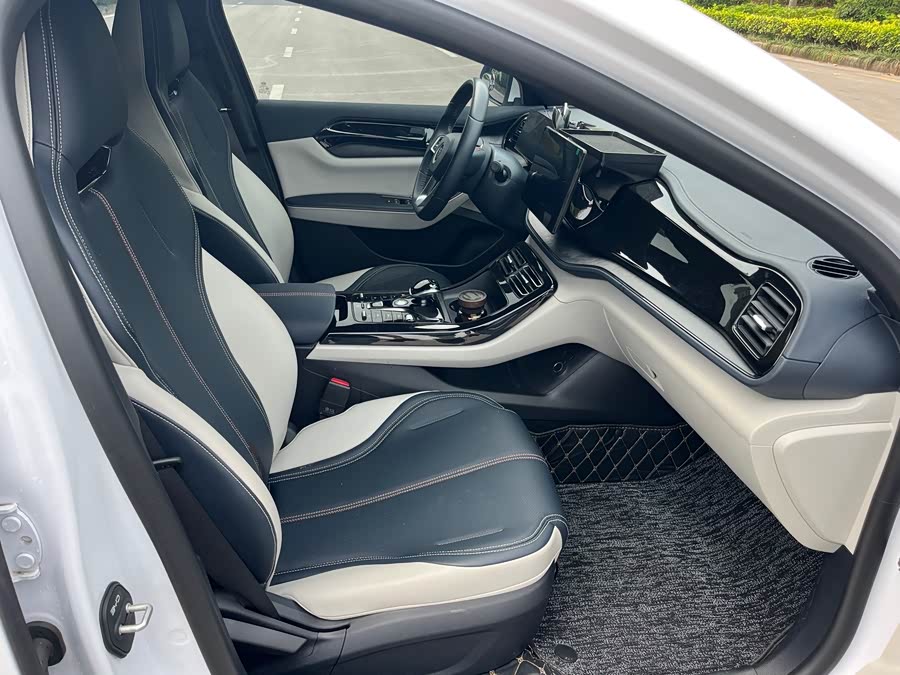 BYD Qin PLUS DM-i 120 km Premium