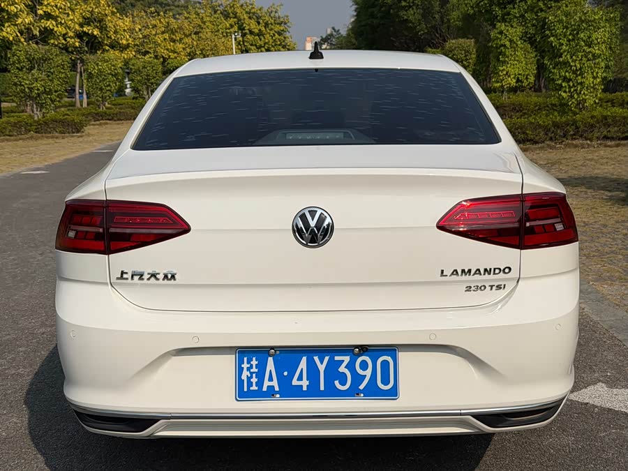Volkswagen Lamando