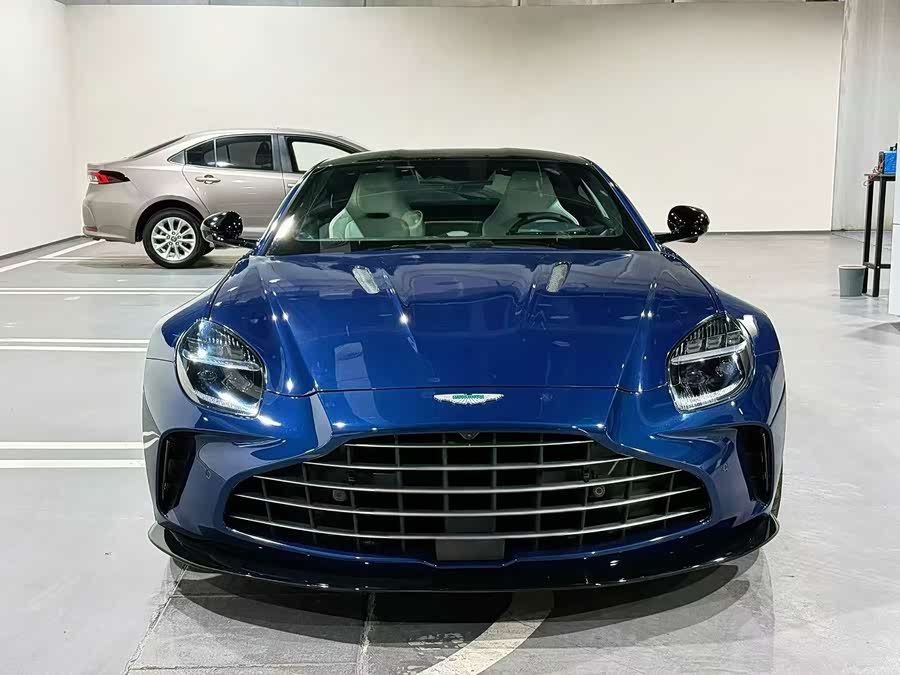 Aston Martin V8 Vantage