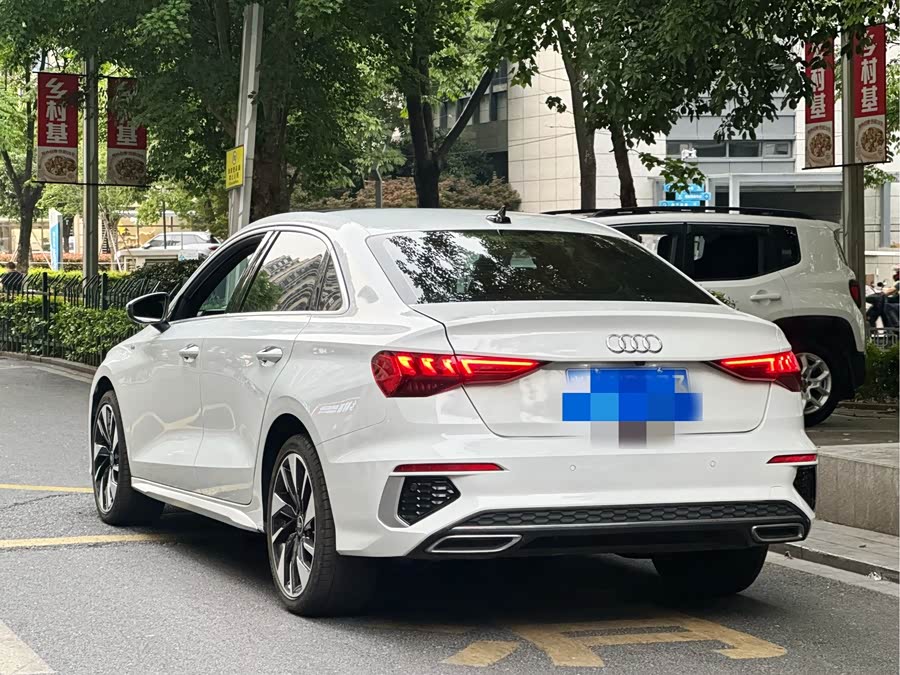 Audi A3L Limousine 35 TFSI Style Sport