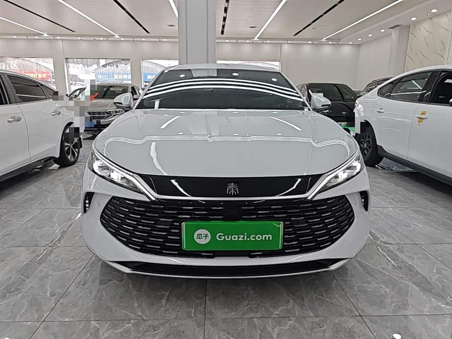 BYD Qin L DM-i Smart Drive 80 km Leading