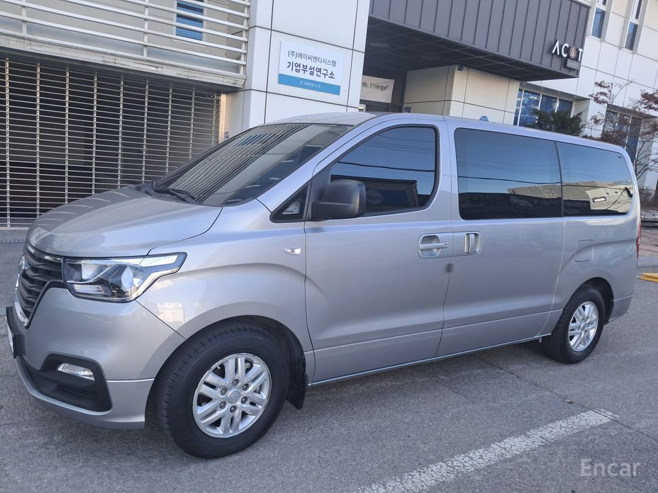 Hyundai Starex 2021