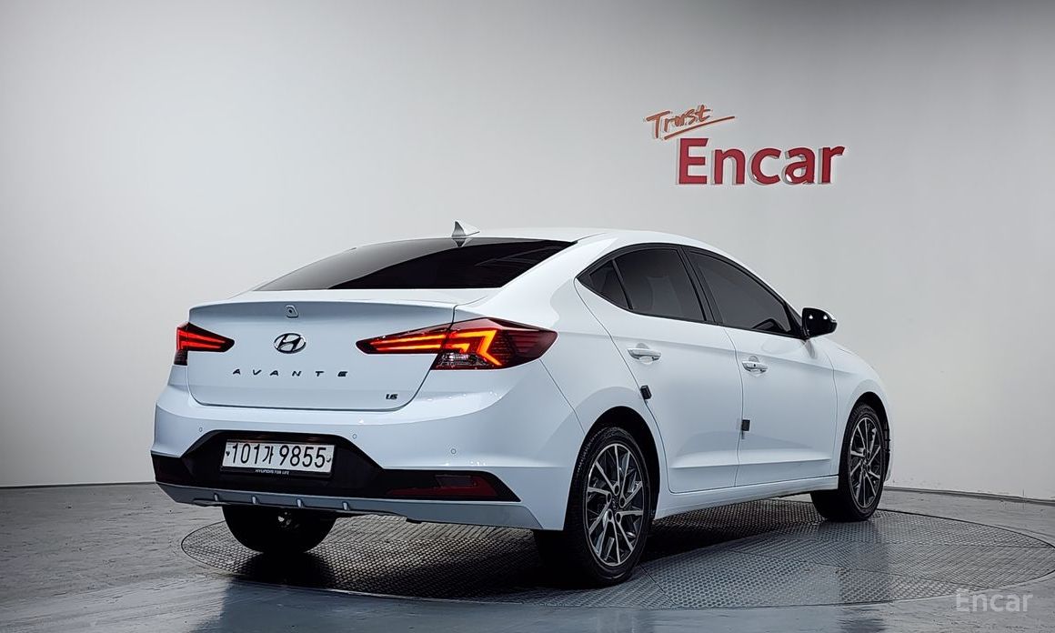 Hyundai AVANTE 2020