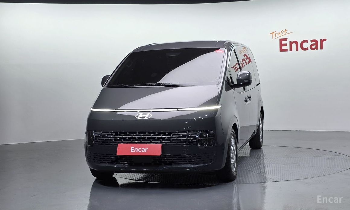 Hyundai Staria 2025