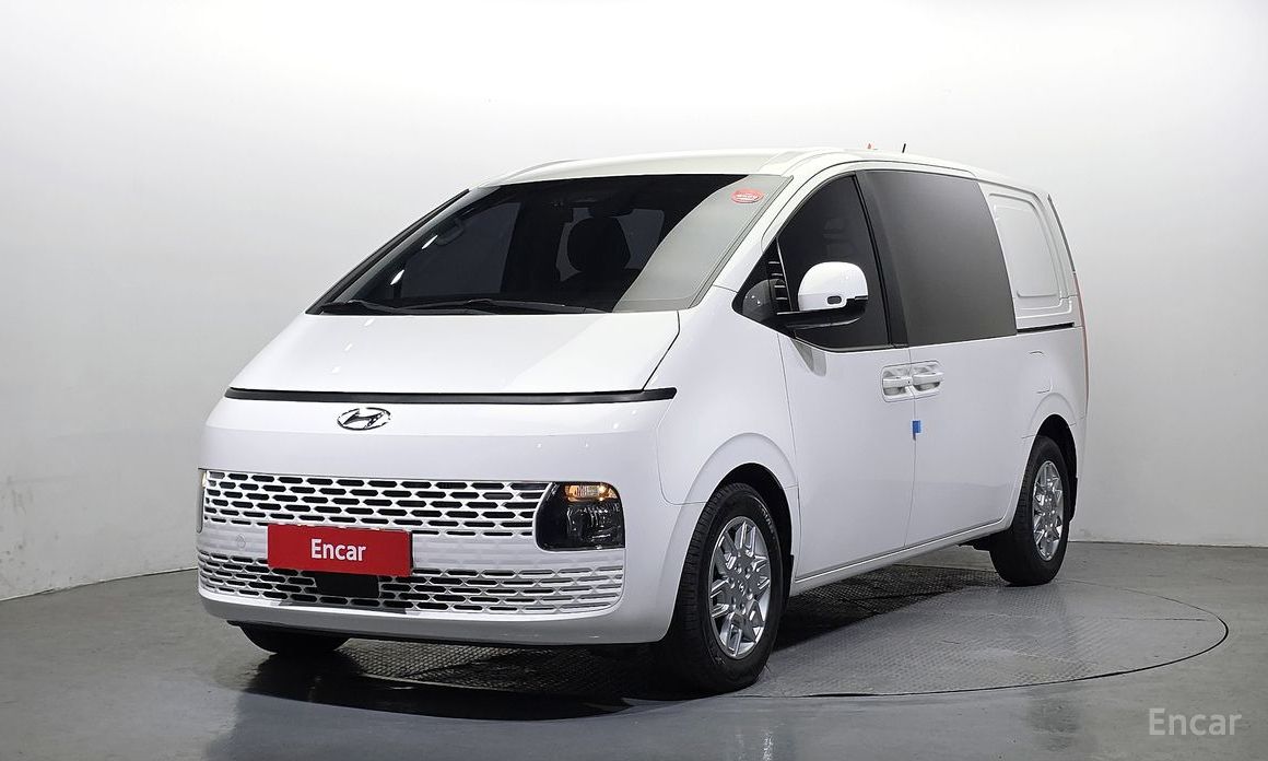 Hyundai Staria 2022