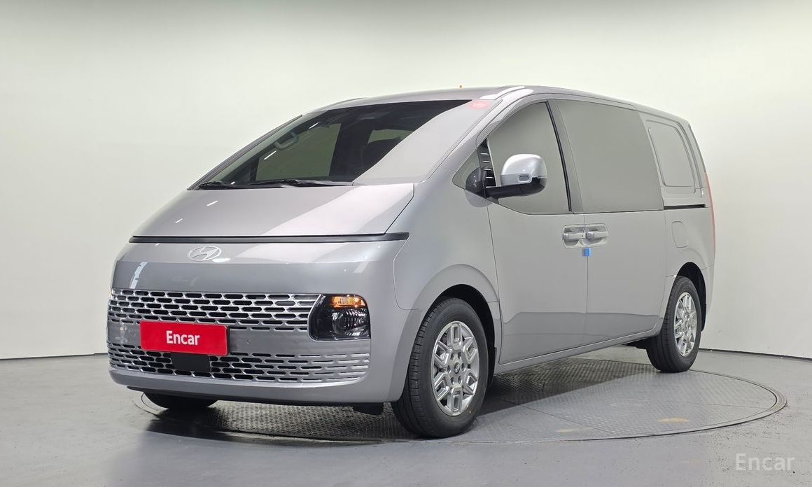 Hyundai Staria 2025