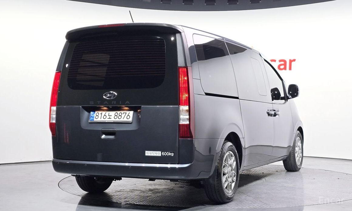 Hyundai Staria 2023
