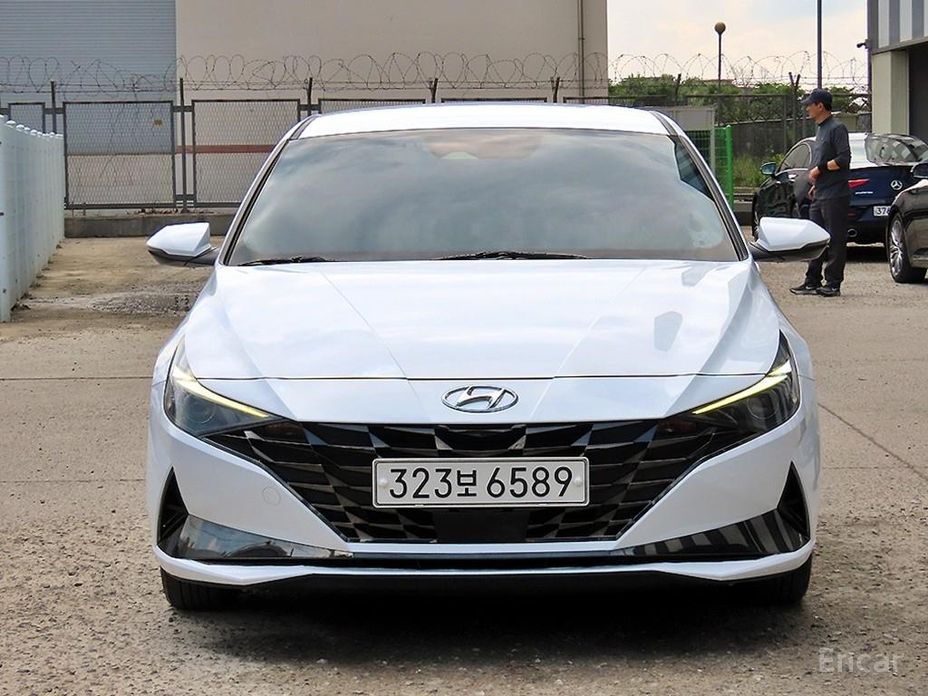 Hyundai AVANTE 2022