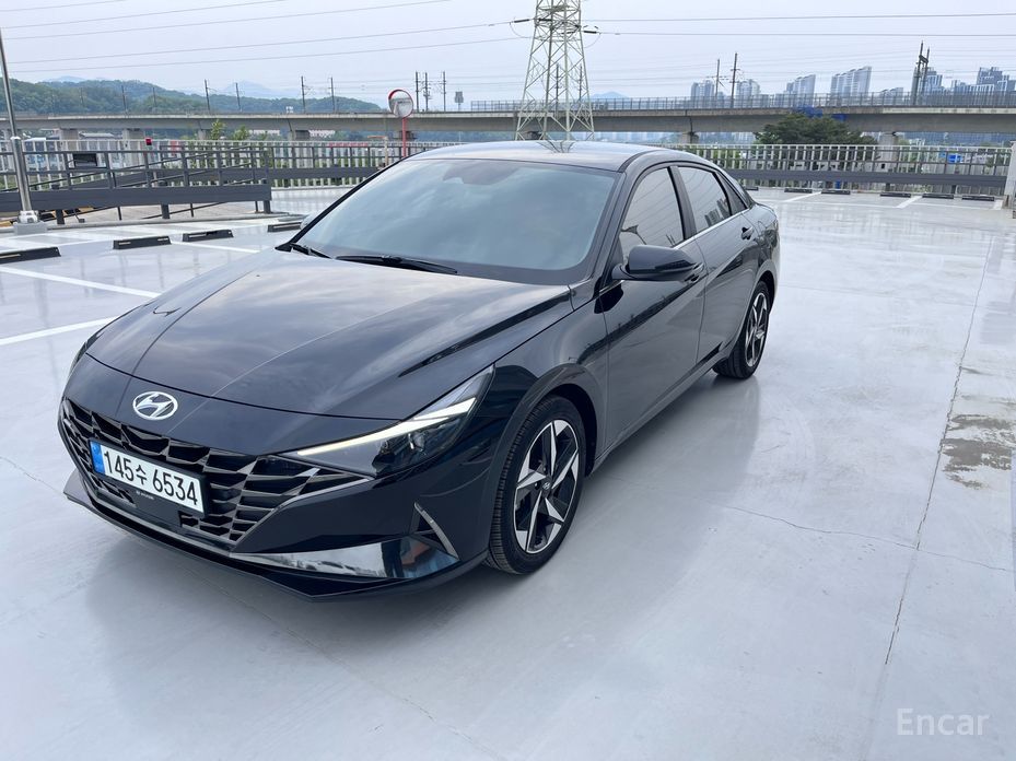 Hyundai AVANTE 2021