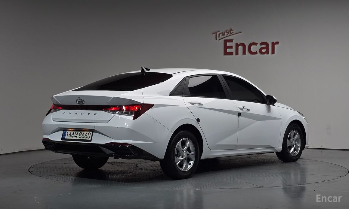Hyundai AVANTE 2021