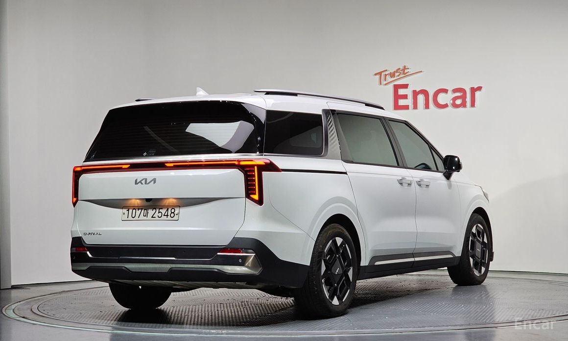 Kia Canival 2024