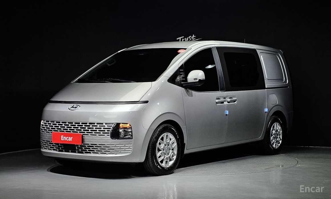 Hyundai Staria 2022